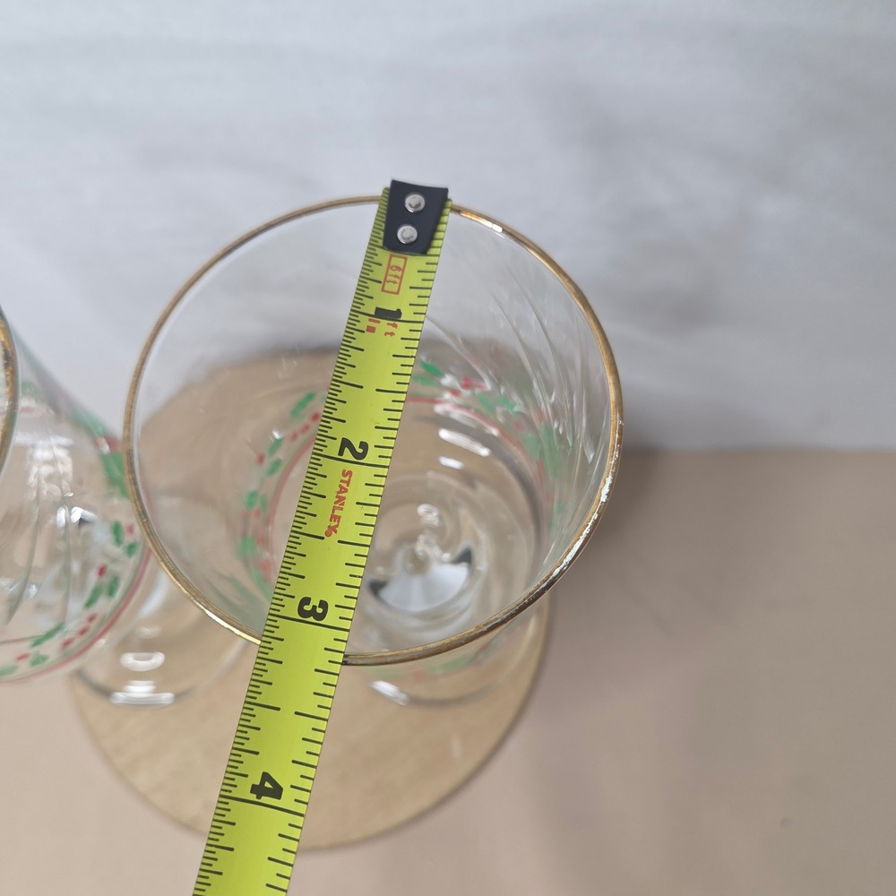 Libbey's Holiday Wine Glasses with Holly Berry and Gold Trim, Set of 2 - Picture 4 of 8